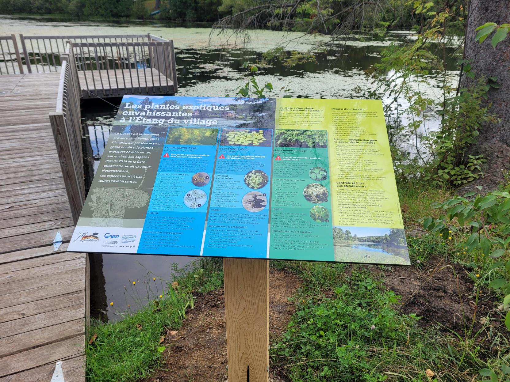 Panneaux de sensibilisation et parcours éducatifs